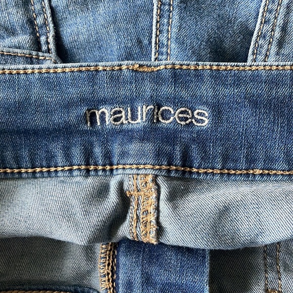 Maurice’s jean shorts, size 12 - Picture 4 of 5